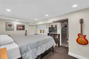 212 Lowden St, Pawtucket, RI 02860 - Photo 28
