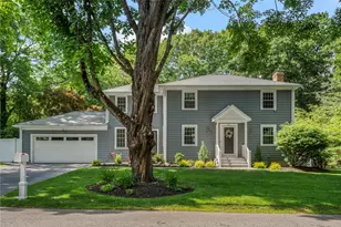 27 Christine Dr, Barrington, RI 02806 - Photo 2