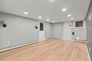 26 Fairview Ave, Cranston, RI 02905 - Photo 38
