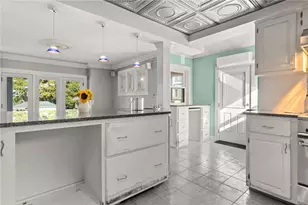 26 Fairview Ave, Cranston, RI 02905 - Photo 28