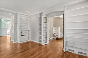 26 Fairview Ave, Cranston, RI 02905 - Photo 16