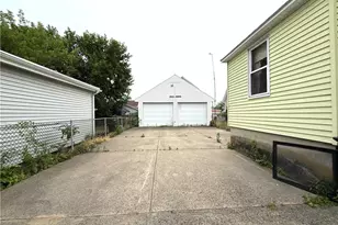 14 Park St, Central Falls, RI 02863 - Photo 18