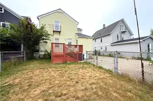 14 Park St, Central Falls, RI 02863 - Photo 24