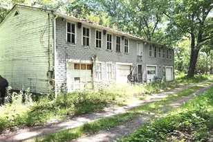 339 Anglewood Dr, Johnston, RI 02919 - Photo 4