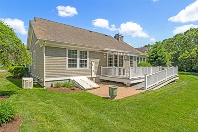 14 Newbury Drive, Westerly, RI 02891 - Photo 4