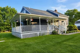 424 Buxton St, North Smithfield, RI 02896 - Photo 6