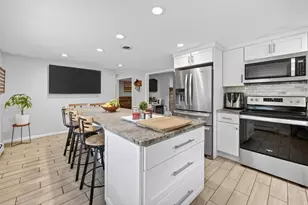 165 Salem Ave, Cranston, RI 02920 - Photo 6