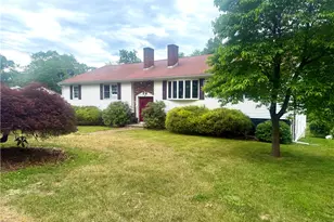 35 Brookdale St, Cumberland, RI 02864 - Photo 2