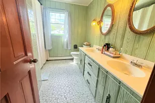 35 Brookdale St, Cumberland, RI 02864 - Photo 12