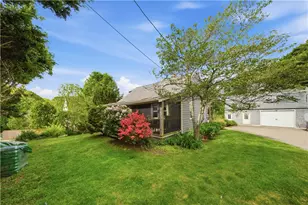 15 Kardway St, South Kingstown, RI 02879 - Photo 2