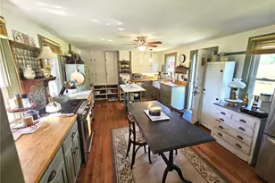 187 Dye Hill Rd Rd, Hopkinton, RI 02832 - Photo 8