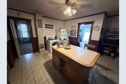 154 Saint Agnes Avenue, Woonsocket, RI 02895 - Photo 30