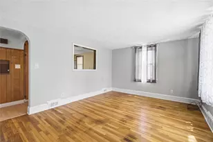 10 Jones Ave, Pawtucket, RI 02861 - Photo 8