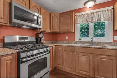 27 Fairway Drive, North Kingstown, RI 02852 - Photo 4