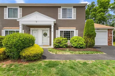 7 Eagle Run #B, Warwick, RI 02818 - Photo 2
