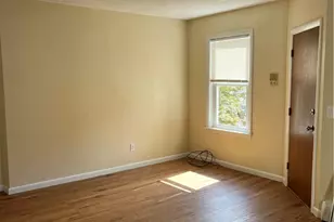122 Englewood Ave, Pawtucket, RI 02860 - Photo 8