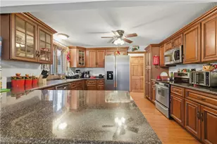 25 Vezina Dr, Killingly, CT 06239 - Photo 4