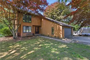 25 Vezina Dr, Killingly, CT 06239 - Photo 2