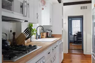 15 Willow St, Newport, RI 02840 - Photo 10