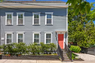17 Willow St, Newport, RI 02840 - Photo 2