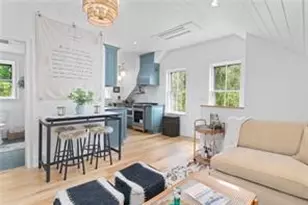 17 Willow St, Newport, RI 02840 - Photo 4