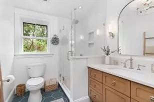 17 Willow St, Newport, RI 02840 - Photo 14