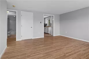 32 Prince Henry Ave, Portsmouth, RI 02871 - Photo 8