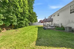 199 Winthrop St, Woonsocket, RI 02895 - Photo 46
