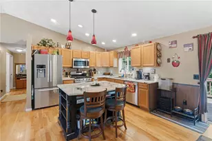 199 Winthrop St, Woonsocket, RI 02895 - Photo 12