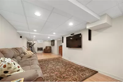 335 Doyle Avenue, Providence, RI 02906 - Photo 28