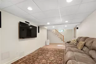 335 Doyle Ave, Providence, RI 02906 - Photo 28