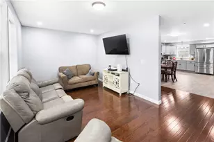 872 Branch Ave, Providence, RI 02904 - Photo 12