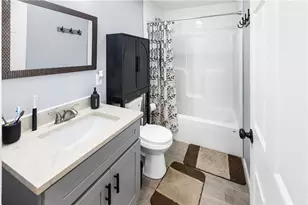 872 Branch Ave, Providence, RI 02904 - Photo 24