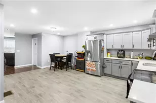 872 Branch Ave, Providence, RI 02904 - Photo 28