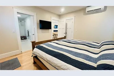 35 Memorial Boulevard #1, Newport, RI 02840 - Photo 22