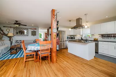 1019 Main Road, Tiverton, RI 02878 - Photo 10