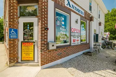 1019 Main Road, Tiverton, RI 02878 - Photo 2