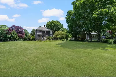 469 Wapping Road, Portsmouth, RI 02871 - Photo 8