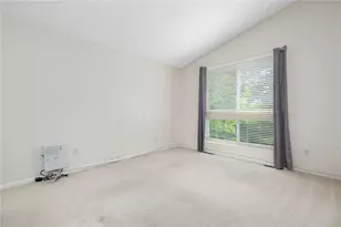 875 Halifax Dr, Warwick, RI 02886 - Photo 10