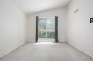 875 Halifax Dr, Warwick, RI 02886 - Photo 12
