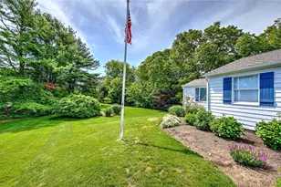 251 Succotash Rd, South Kingstown, RI 02879 - Photo 4