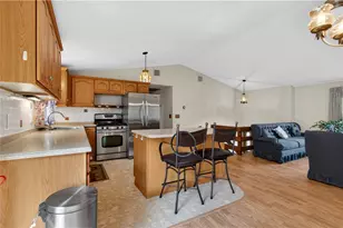 27 Metro Dr, Coventry, RI 02816 - Photo 8