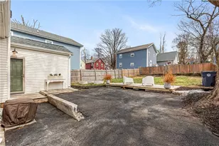 27 Padelford St, Providence, RI 02906 - Photo 34