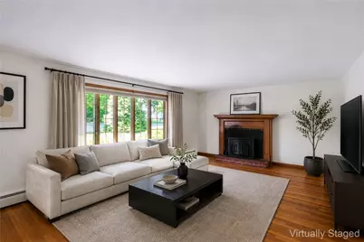 105 Fairfield Drive, North Kingstown, RI 02852 - Photo 2