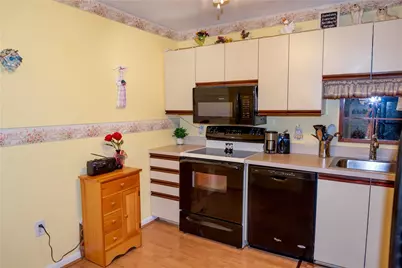 185 Manville Hill Rd Road #506, Cumberland, RI 02864 - Photo 18
