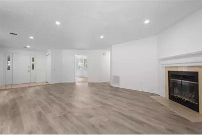 43 Trellis Drive #43, West Warwick, RI 02893 - Photo 8