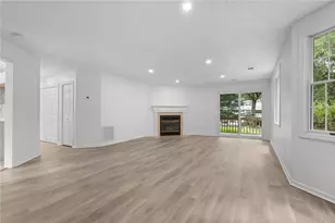43 Trellis Dr, West Warwick, RI 02893 - Photo 6