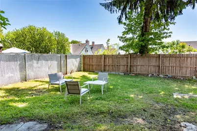 33 Ridge St Street, Cranston, RI 02920 - Photo 6