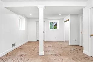 107 Huckleberry Rd, North Kingstown, RI 02852 - Photo 22