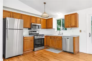 107 Huckleberry Rd, North Kingstown, RI 02852 - Photo 8